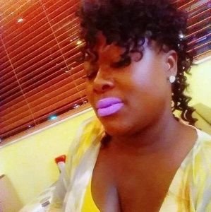 Meet your Posher, Monet